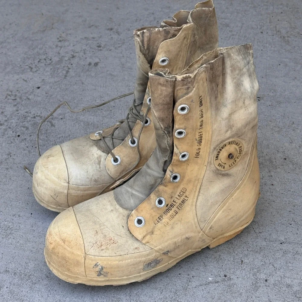 Vintage US Military Mickey Mouse Boots Extreme Cold Weather Rubber Cream 8R